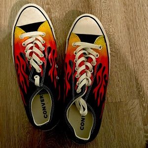 Flame Converse Low top
